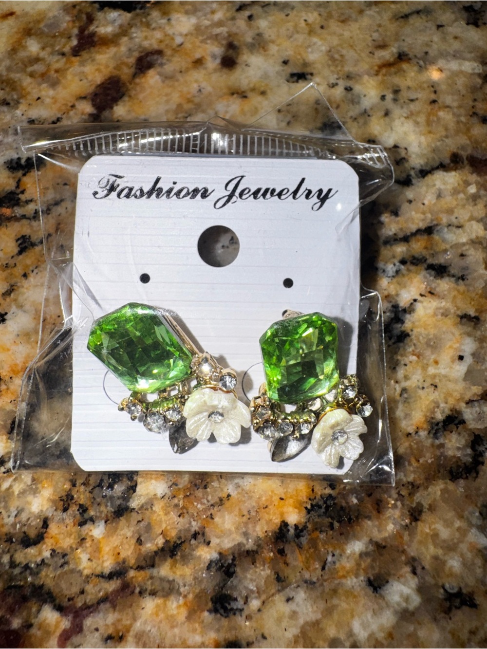 Fashion Jewelry Lime Green Crystal Floral Cluster Stud Earrings